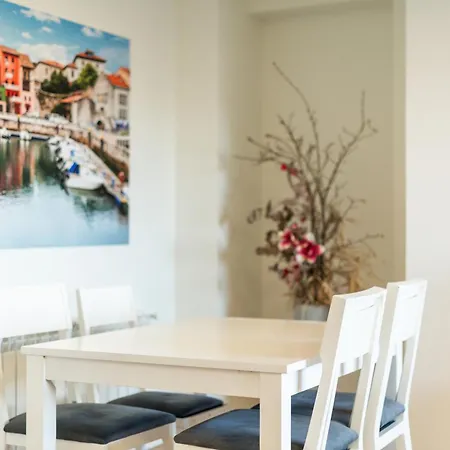 Apartment Trisquel, Con Piscina En Vut-3108-as